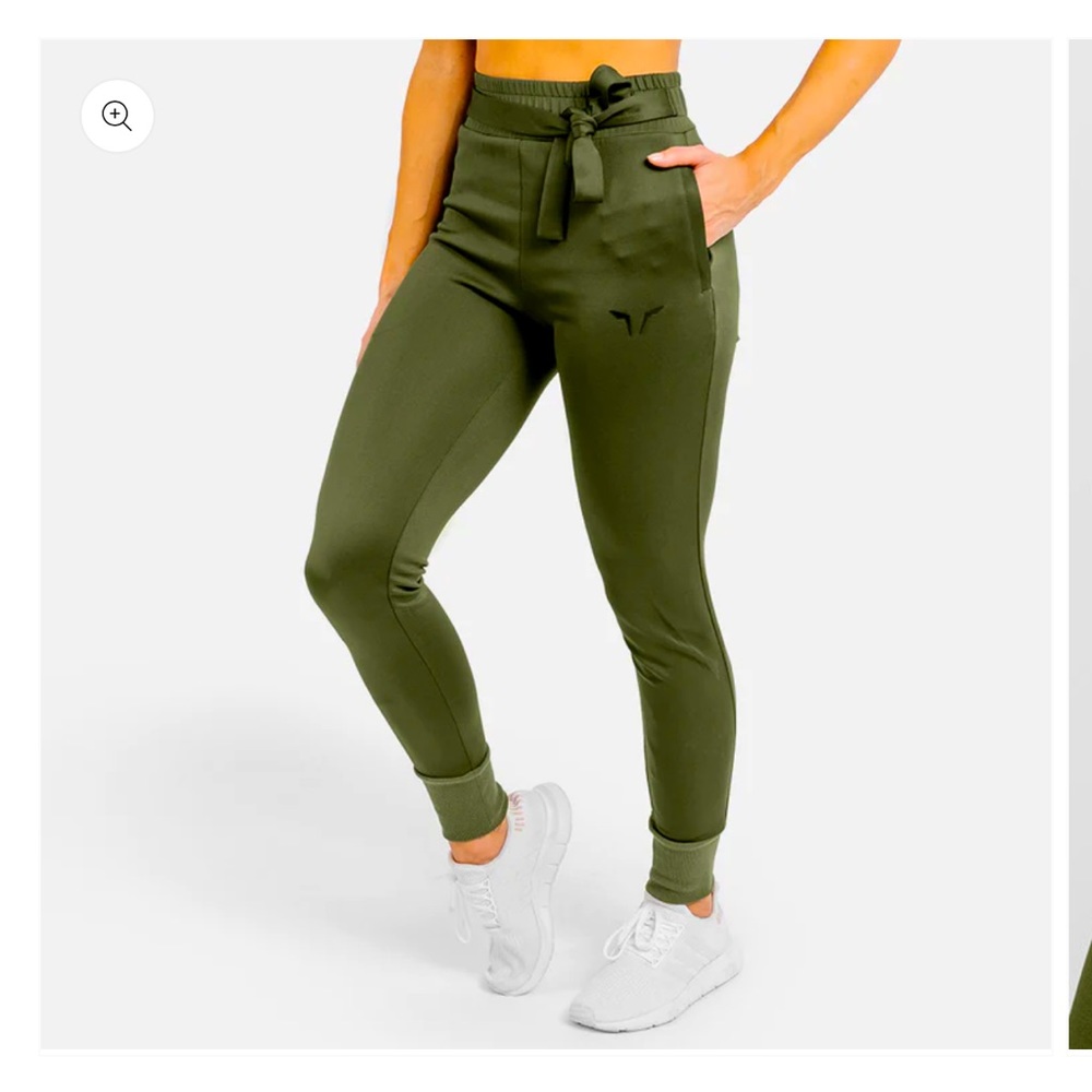 NWT Squatwolf She Wolf Joggers in olive (small)